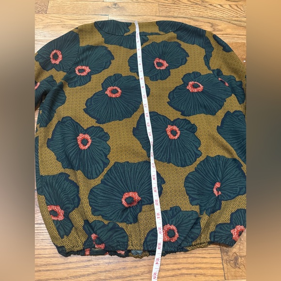 Allison Joy. Faux Wrap Floral Blouse. Size XS. - Picture 11 of 11